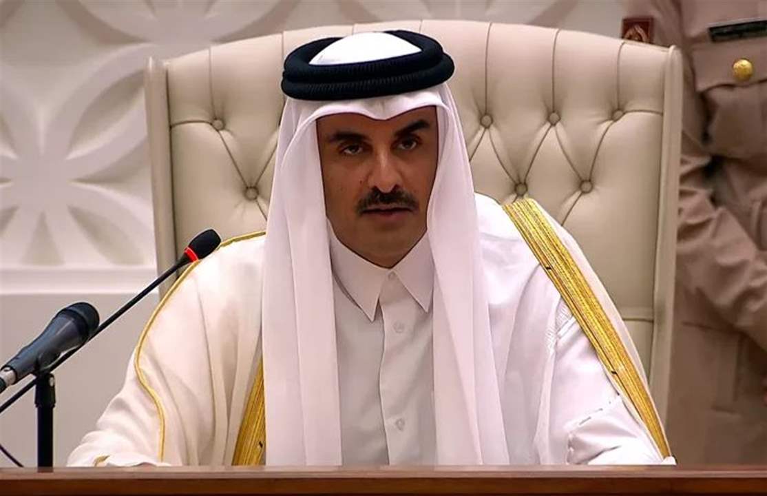 أمير قطر يشدد على أهمية التوصل لوقف دائم لإطلاق النار