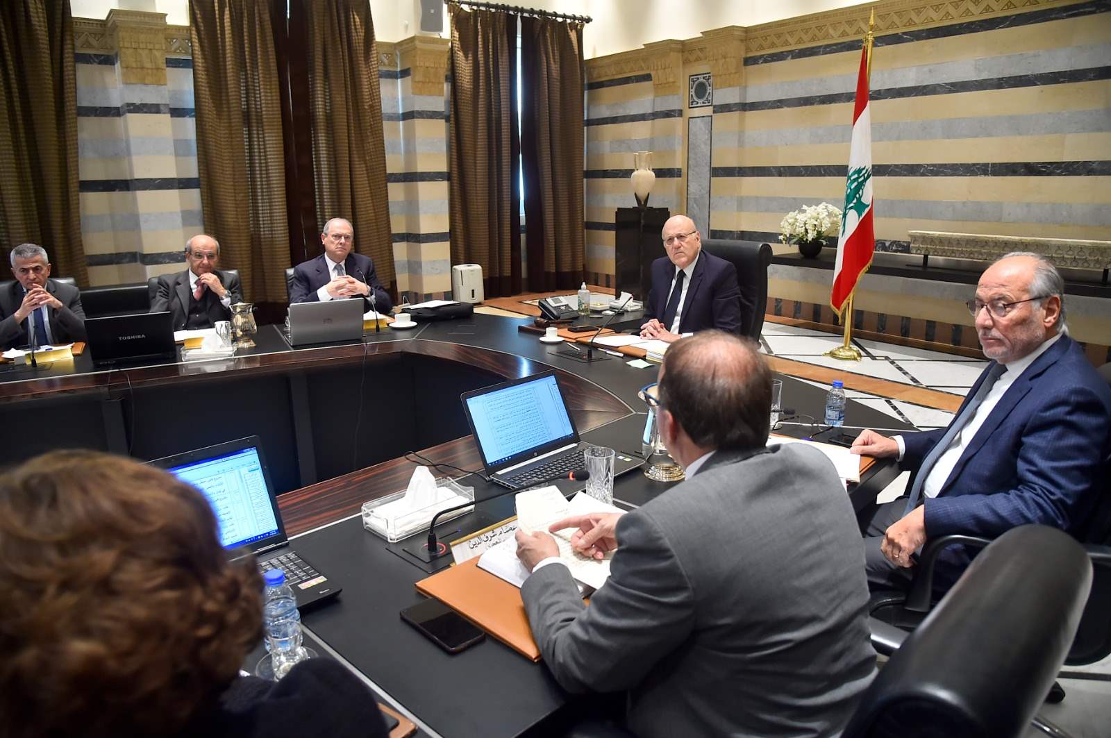 الرئيس ميقاتي أكد أمام الموفد الفرنسي ضرورة وقف العدوان الاسرائيلي على جنوب لبنان