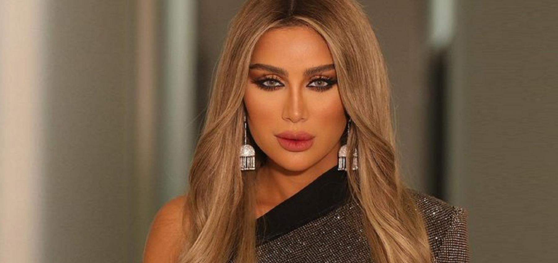 مايا دياب تطل بالحجاب في ابوظبي وتثير الجدل 