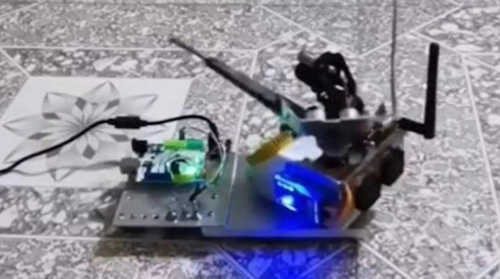 بالفيديو - مهندس صيني يبتكر "مضاداً" مع رادار لصيد البعوض