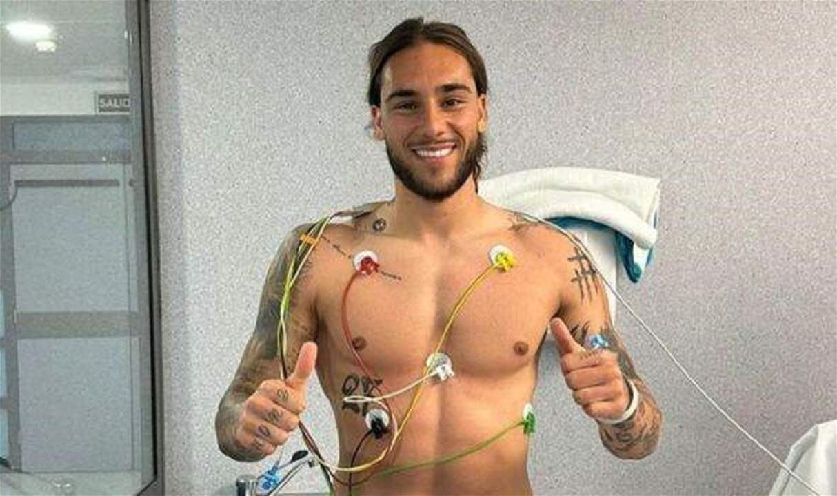 فيديو - نجاة لاعب من الموت بفضل مزيل الرجفان التلقائي