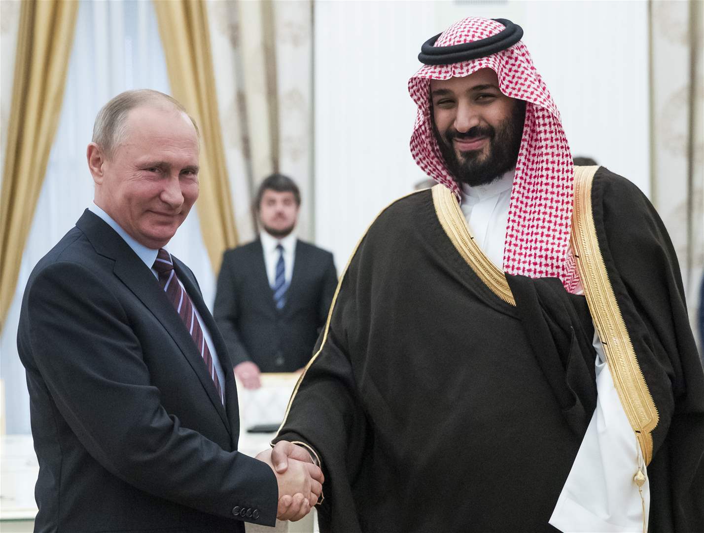 بوتين يصل إلى السعودية في زيارة عمل 