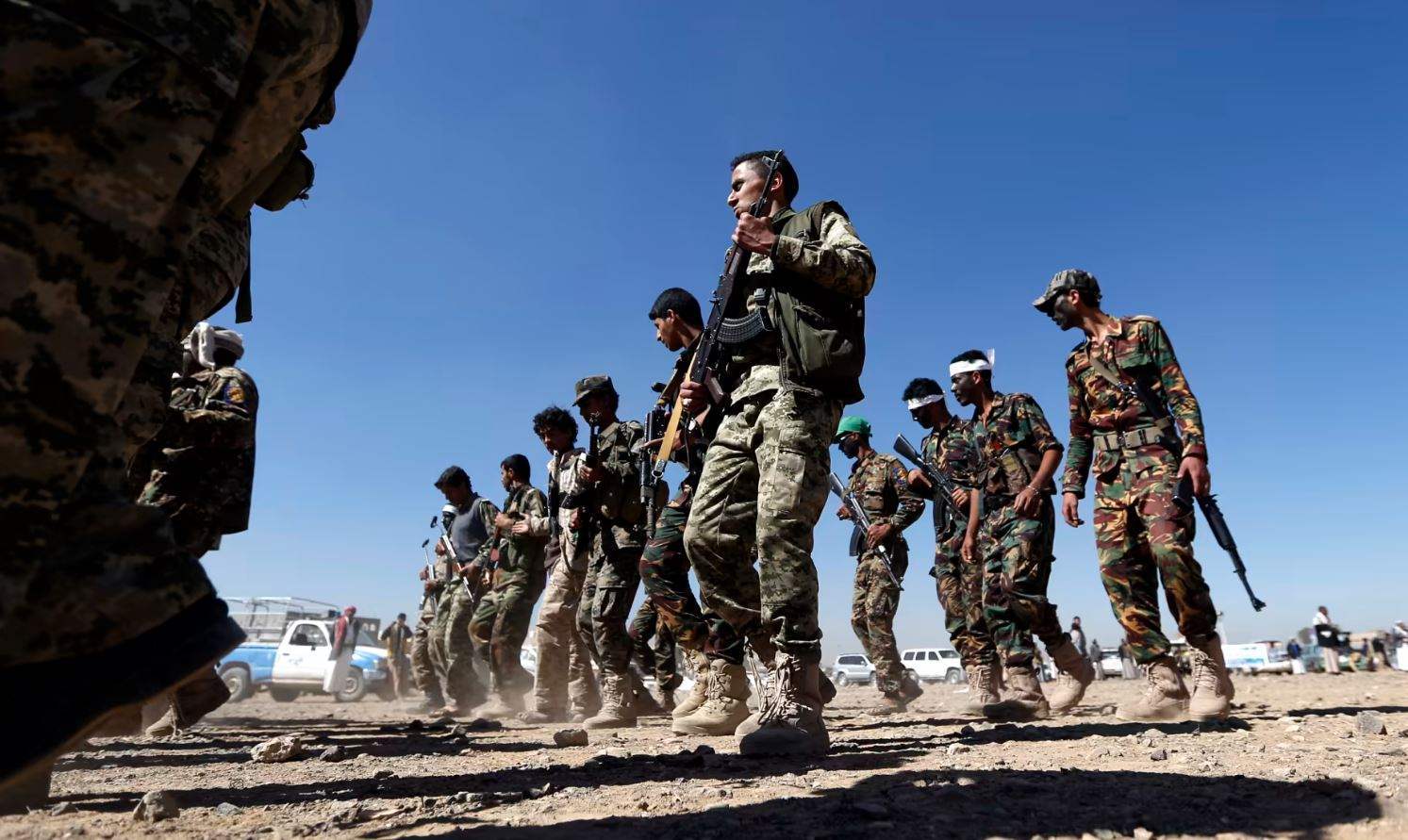 الحوثيون: اطلاق دفعة من الصواريخ الباليستية على أهداف عسكرية للكيان الإسرائيلي في ايلات 