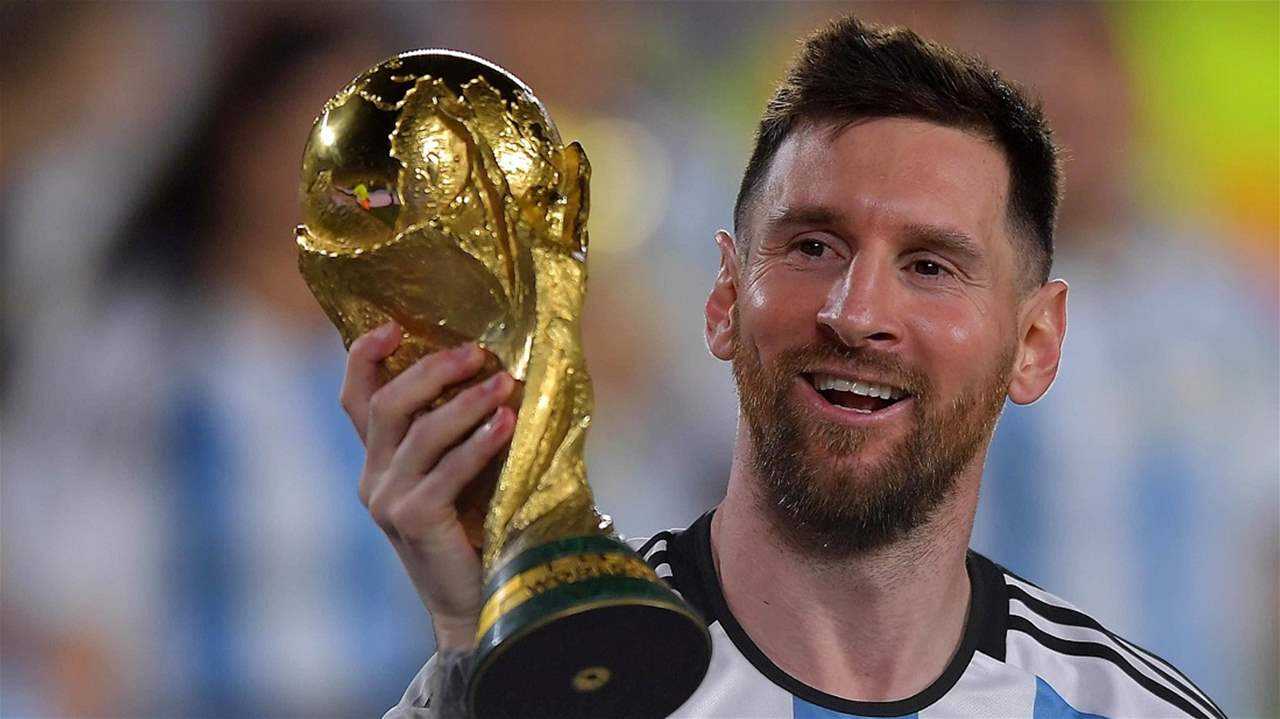 فيديو - ميسي يُفاجيء رواد سوبرماركت في ميامي