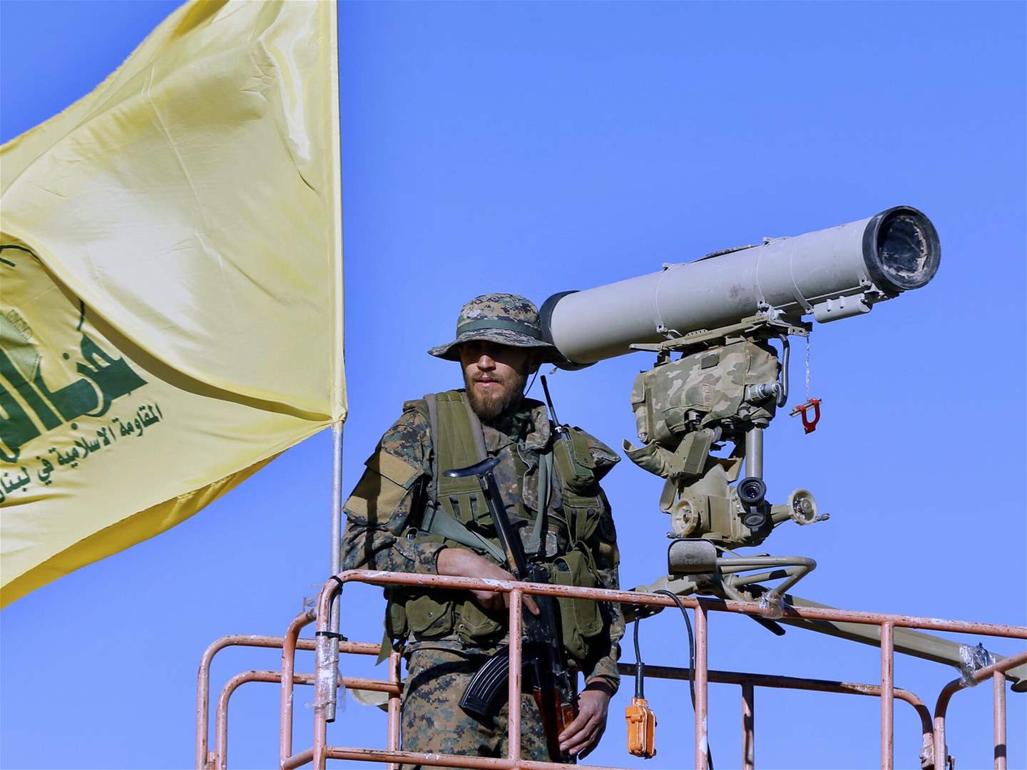 حزب الله ينعى 3 شهداء ويعلن إستهداف مواقع وتجمعات لجيش العدو الإسرائيلي 
