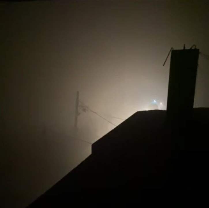 بالفيديو - عشرات حالات الإختناق والإغماء جرّاء القنابل الغازية والفسفورية التي ألقتها طائرات الإحتلال على جباليا البلد شمال قطاع غزة