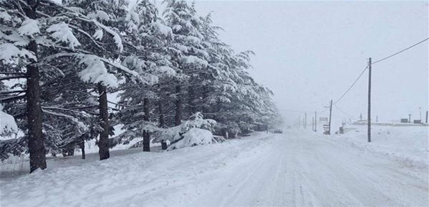 بسبب تراكم الثلوج.. اليكم الطرقات المقطوعة 