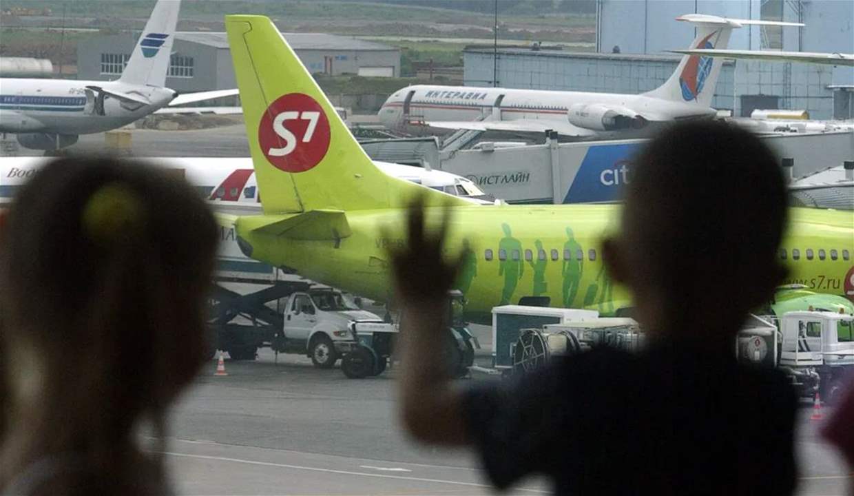 بالفيديو.. هبوط إضطراري لطائرة روسية بعد حريق مخيف