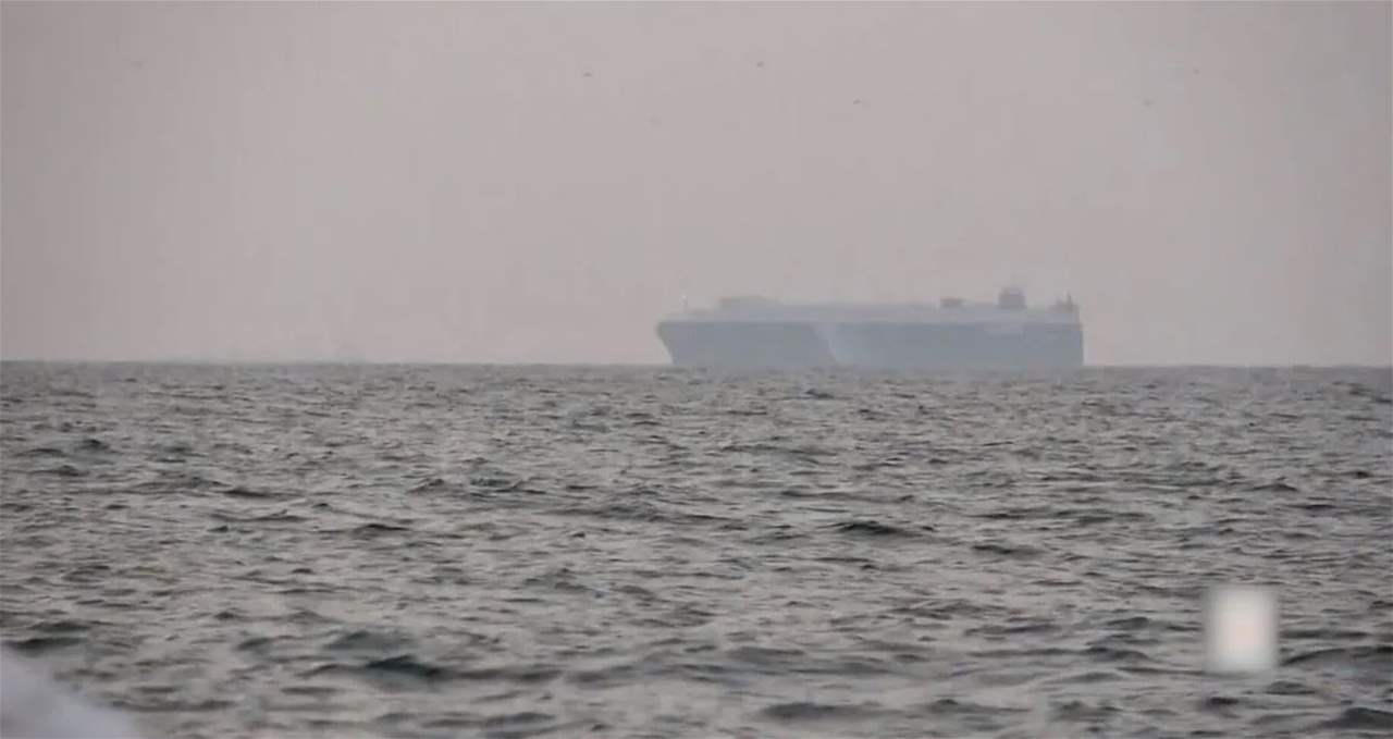 هيئة بريطانية: "أمر" لسفينة بتغيير مسارها في البحر الأحمر