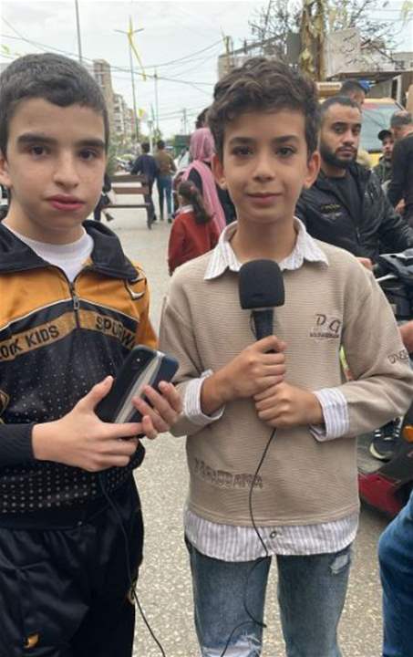 بالفيديو - أصغر مراسل من برج البراجنة : "صرت مراسل عشان أخبّر الناس شو عم بصير بغزة" 