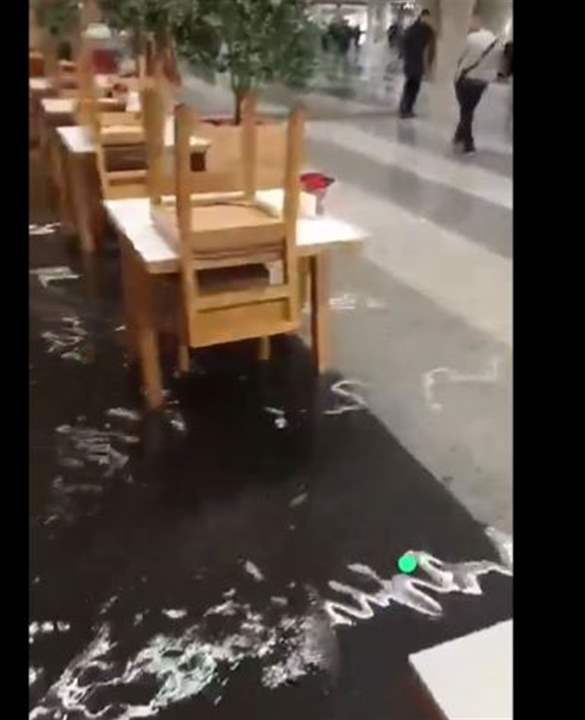 بالفيديو - مطار بيروت يغرق بالمياه بعد هطول الأمطار بغزارة صباح اليوم 