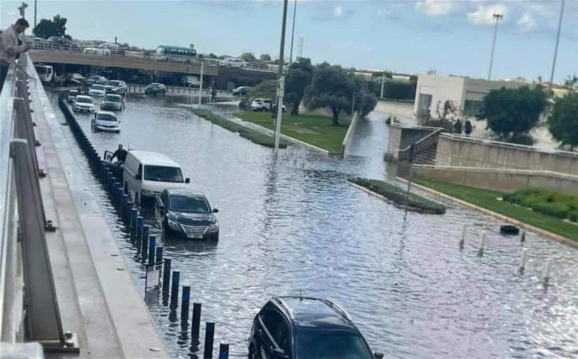 المديرية العامة للطيران المدني: تدفق المياه في مبنى محطة الركاب سببه تخطي كميات الأمطار القدرة الاستيعابية للمضخات