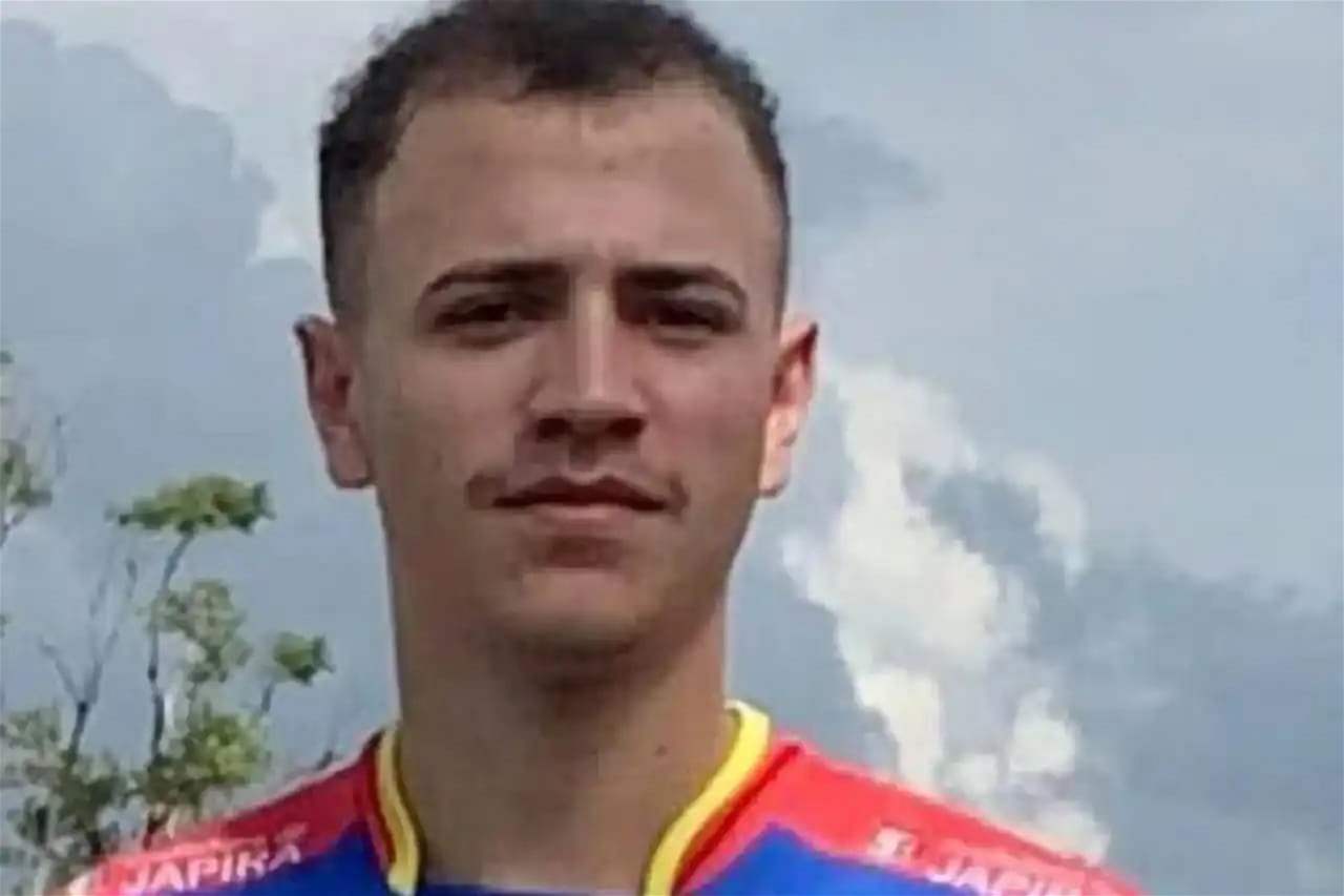 مشاهد مرعبة - صاعقة تقتل لاعباً وتصيب ستة خلال مباراة