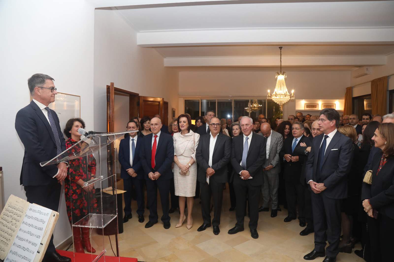 الوسام الملكي البلجيكي الأرفع برتبة كوموندور للدكتور كامل مهنا 