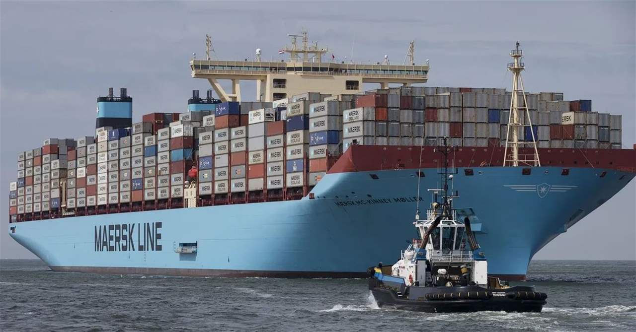 ميرسك توقف مؤقتاً جميع عمليات الشحن بالحاويات في البحر الأحمر