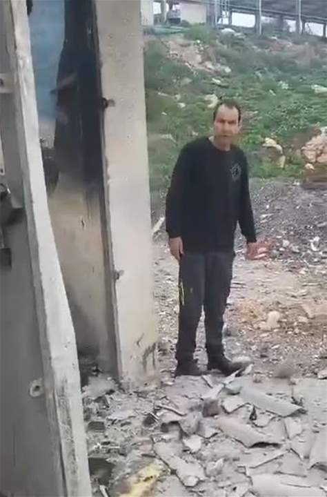 بالفيديو - إعلام العدو: الأضرار التي حصلت داخل مبنى في مستوطنة دوفيف عقب إطلاق صاروخ موجّه من لبنان