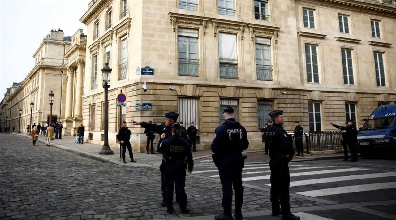 امرأة وأطفالها الأربعة قتلى داخل شقة في فرنسا والشرطة تفتح تحقيقاً بالحادثة 