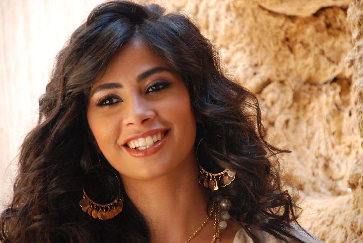 فنانة شهيرة تهاجم روبي بسبب أغنيتها الجديدة: دي إهانة 