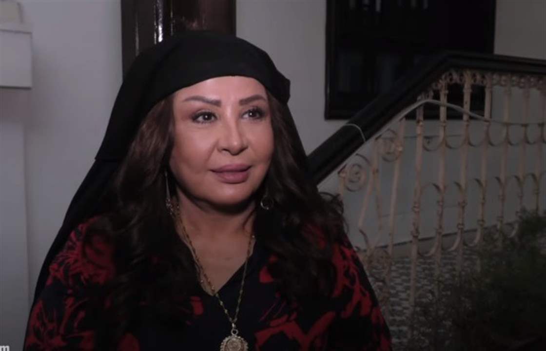 نجمة باب الحارة سحر فوزي تثير الجدل بكلامها: الفنان مضروب بحجر كبير