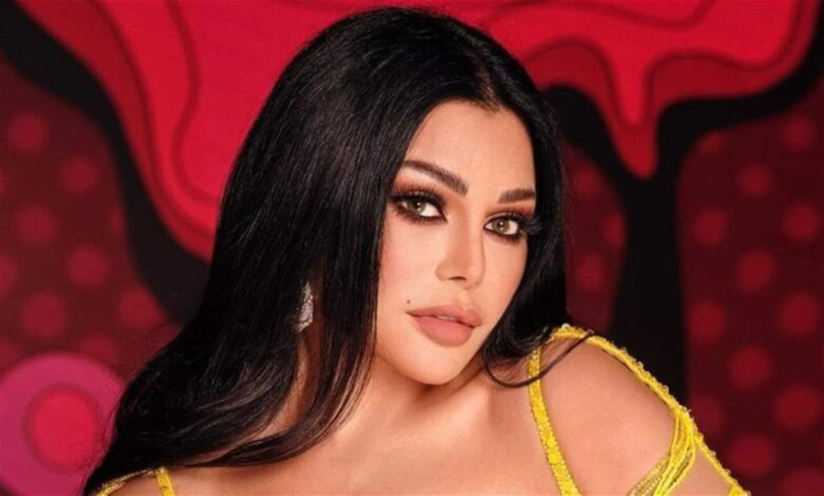 بالفيديو- اقتحام معجب المسرح في حفل هيفاء وهبي وهذا ما طلبته من رجال الأمن 
