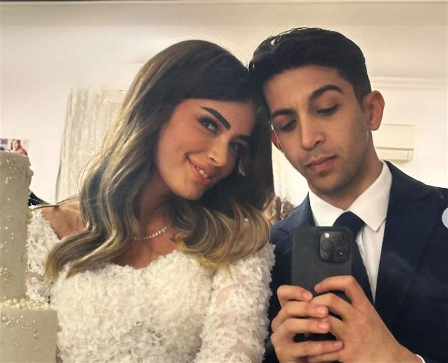 خطوبة ليلى أحمد زاهر والمنتج أحمد جمال.. شاهدوا كيف بدت 