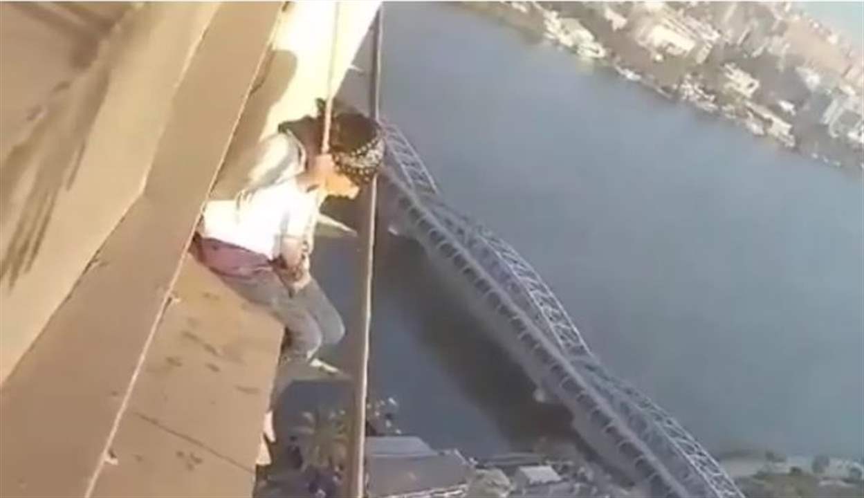 فتاة تسقط من الطابق الـ 23 لفندق شهير في مصر .. والتحقيقات تكشف مفاجأة حول الحادثة 