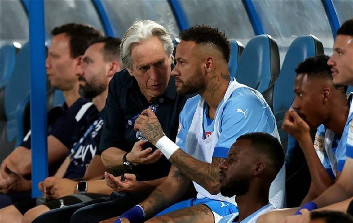 مدرّب الهلال ينتقد نيمار: أولويّته ليست كرة القدم