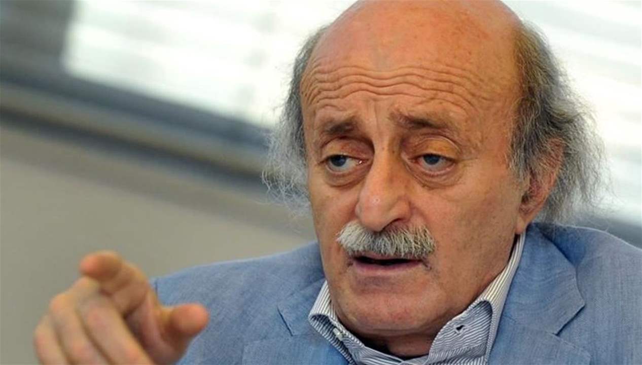 تغريدة لافتة لجنبلاط.. مقاتلٌ و"بحرٌ مُغلق"
