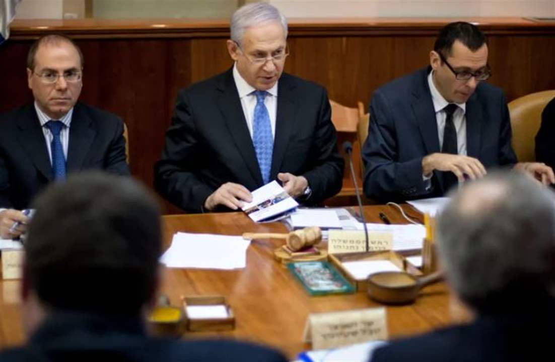 "التايمز": حكومة الحـر ب الإسرائيلية على وشك الإنهيار