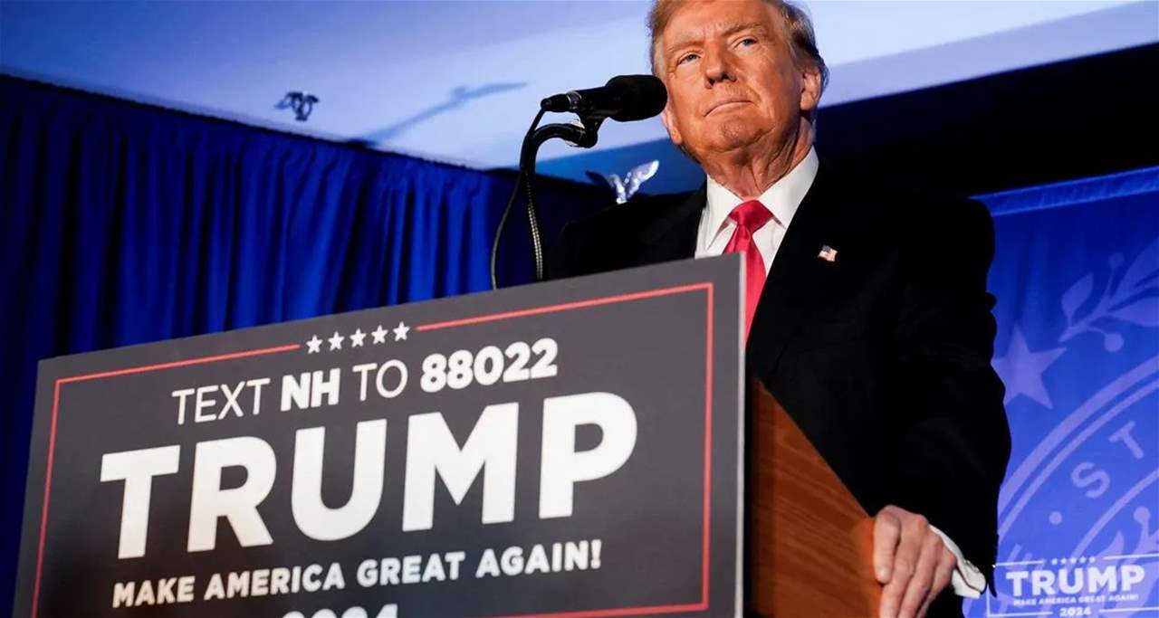 الطريق إلى البيت الأبيض.. ترامب يطرد متظاهراً وصفه بـ"الديكتاتور" وأخر بسبب "زيّه"