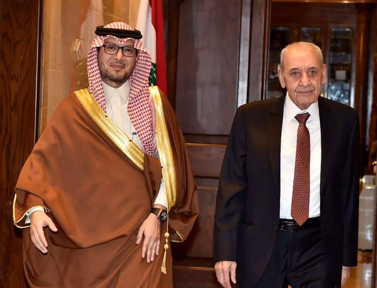 "الشرق الأوسط": بري يحسم الجدل بشأن لقاء سفراء "الخماسية" به