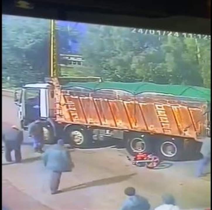 بالفيديو- نجاة طفل بأعجوبة في عكار 