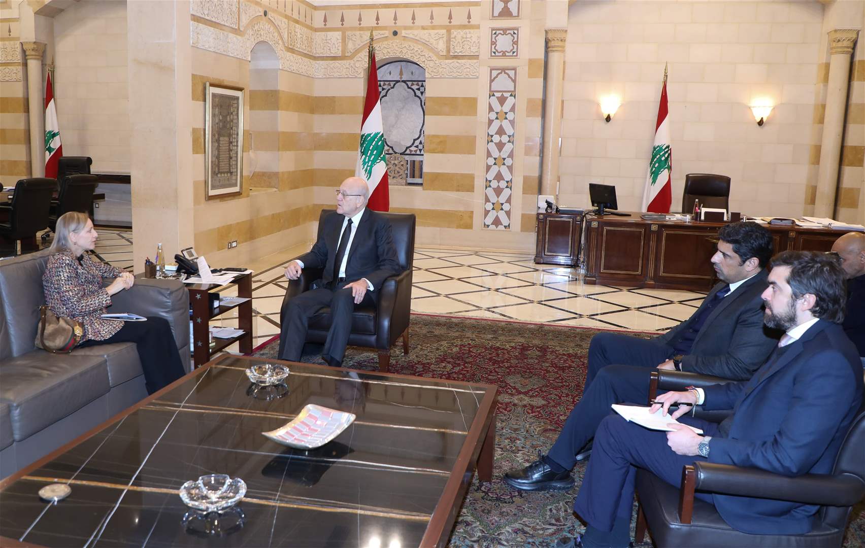 ميقاتي إستقبل مديرة شؤون الأونروا في لبنان.. كلاوس: نستطيع أن نؤمن الخدمات حتى نهاية شهر آذار