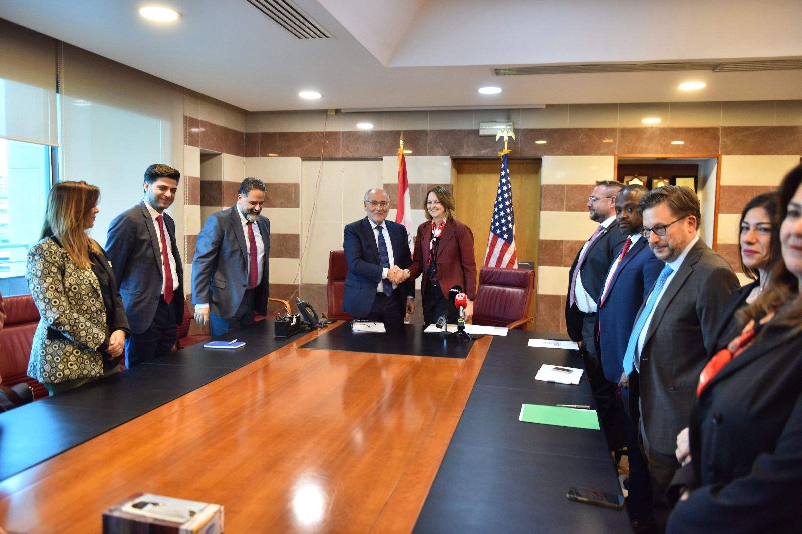  الحلبي أطلق والسفيرة الأميركية مشروع "كتابي 3"بقيمة 97 مليون دولار تدفع مباشرة من المانحين إلى المستفيدين