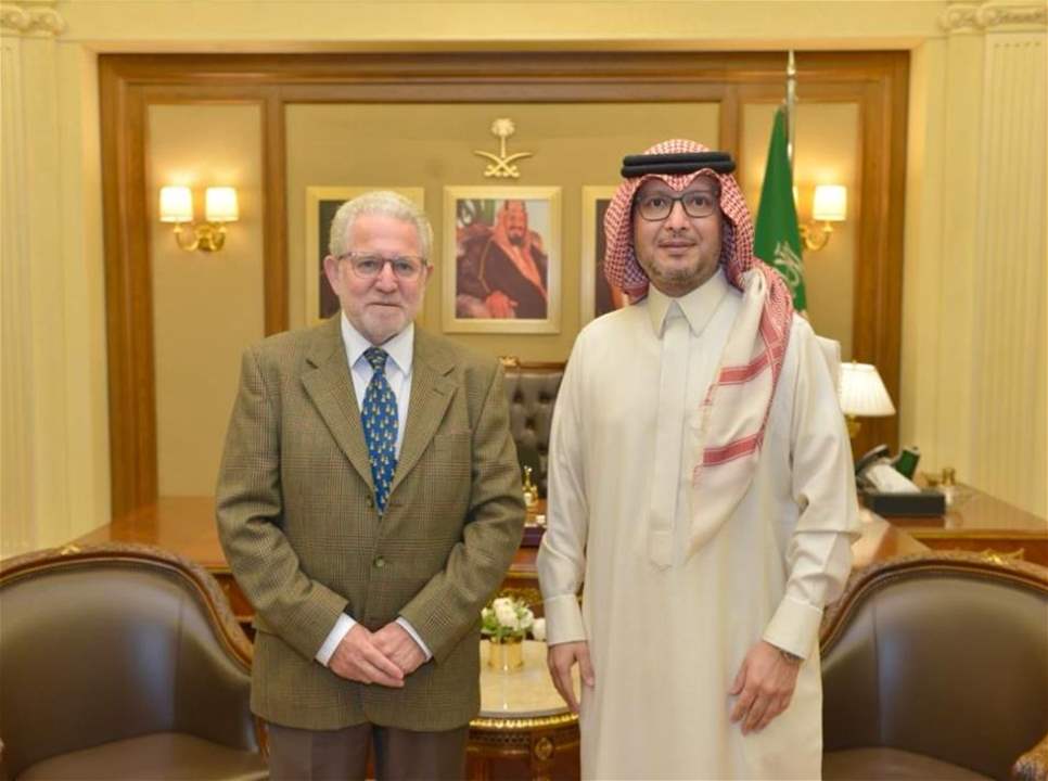 بالصورة - سفير المملكة في لبنان يستقبل السفير الإسباني 