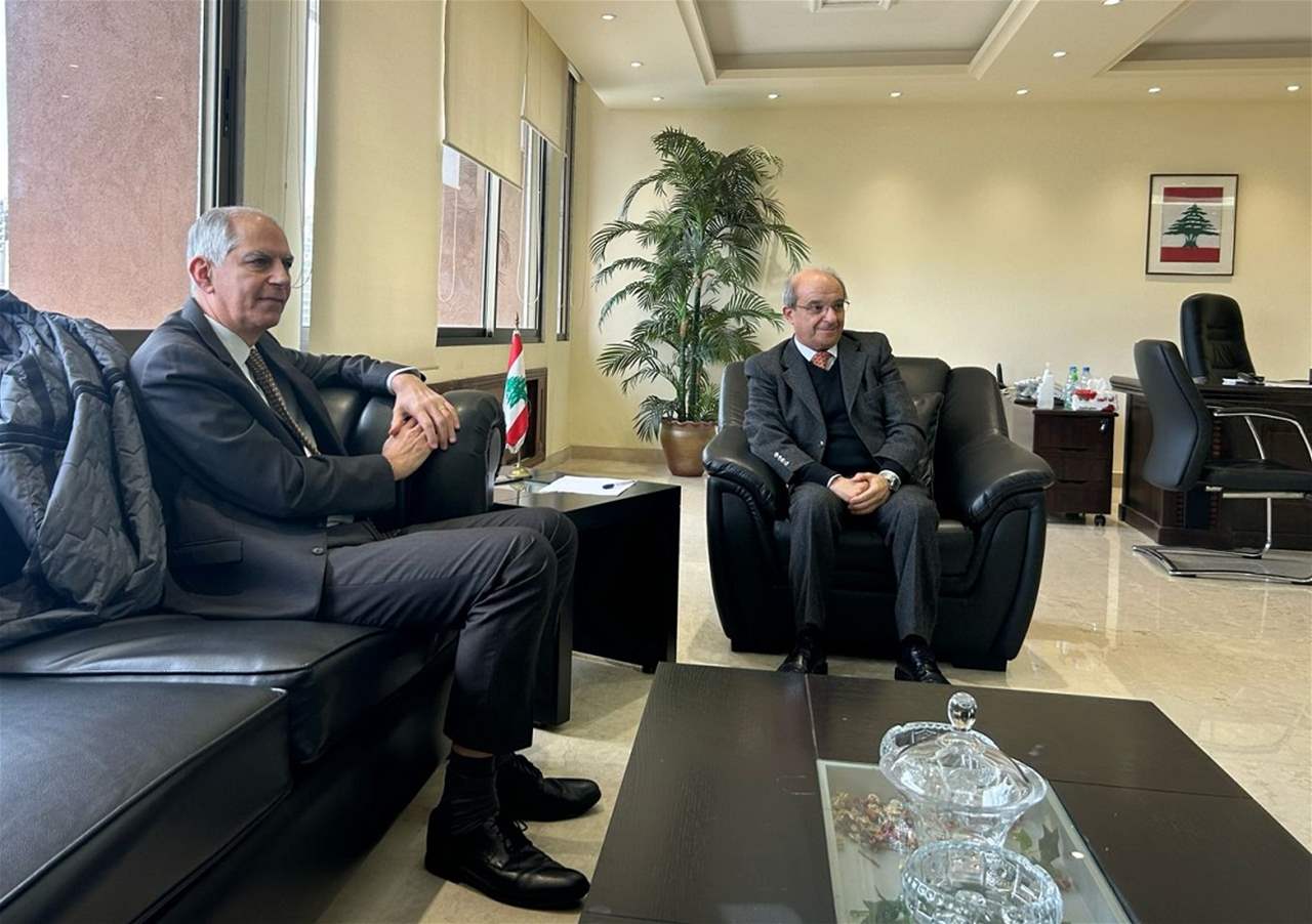 كلاس استقبل السفير الفرنسي وبحثا تطوير المناهج ودعم المواهب والمنشآت