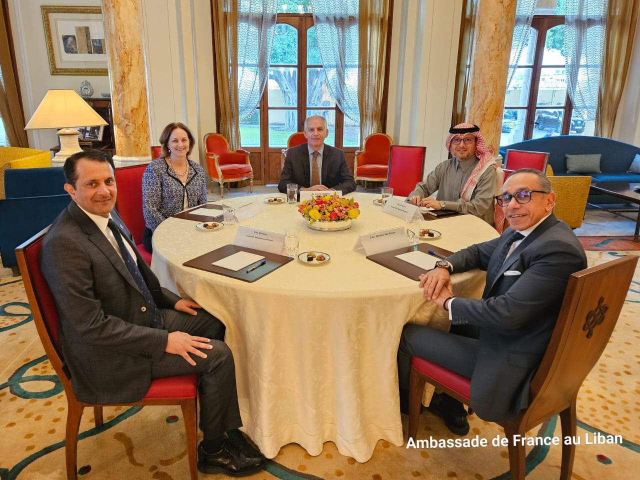 السفارة الفرنسية : سفراء اللجنة الخماسية اجتمعوا اليوم لإعادة التأكيد على عزمهم على تسهيل ودعم إنتخاب رئيس للجمهورية