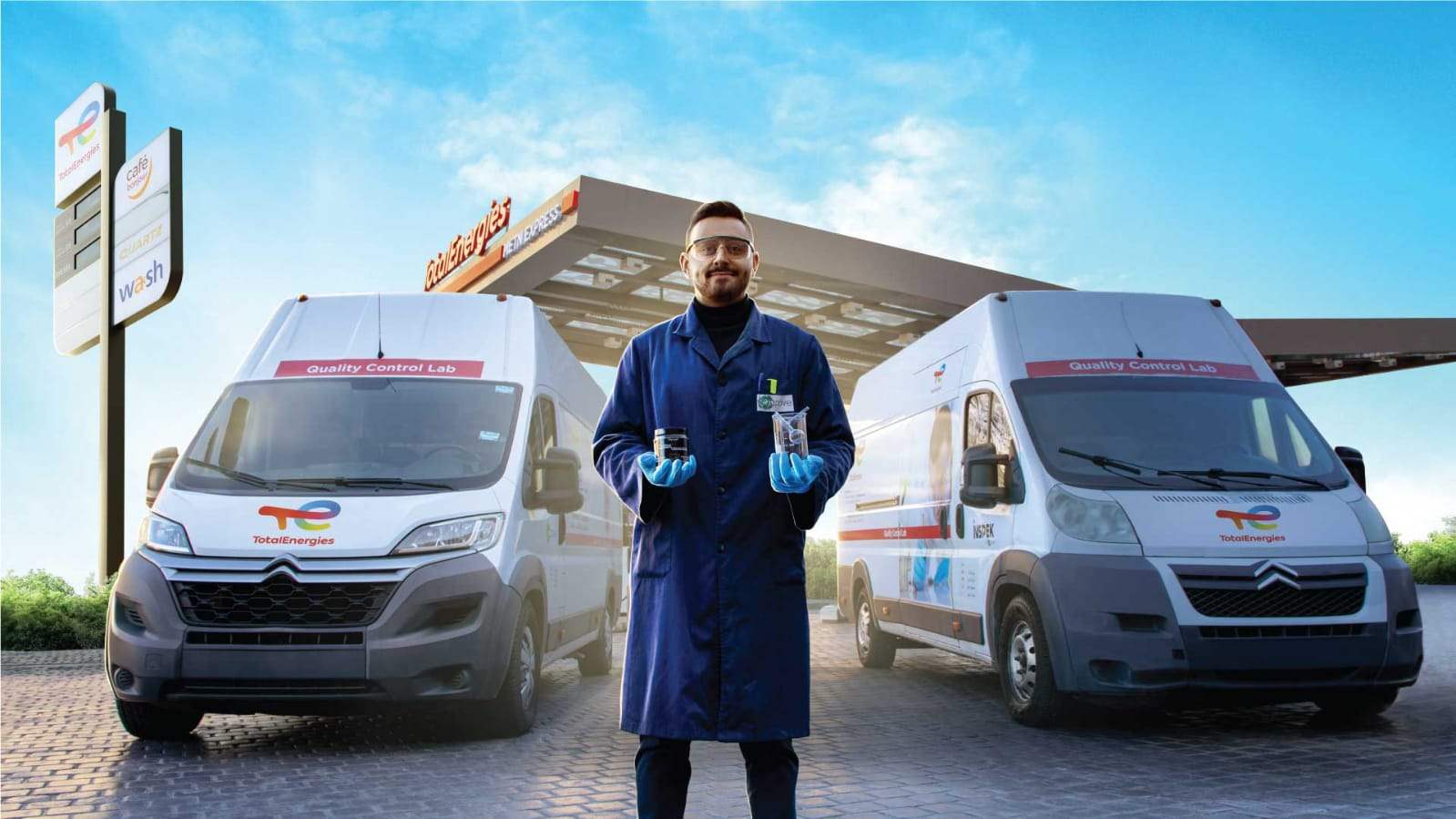 مختبران متنقّلان بإدارة Inspek by Apave للتأكّد من جودة المنتجات في محطّات توتال للطاقات