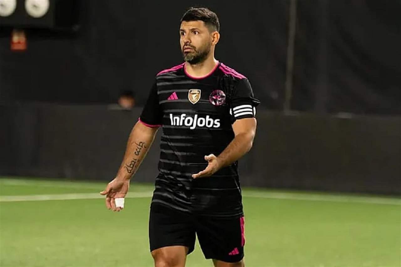 هل يعود سيرجيو أغويرو إلى الملاعب؟