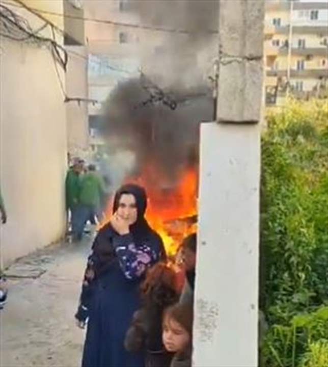 بالفيديو - حادثة مفجعة .. وفاة طفل في طرابلس جراء احتراق سيارة كان بداخلها