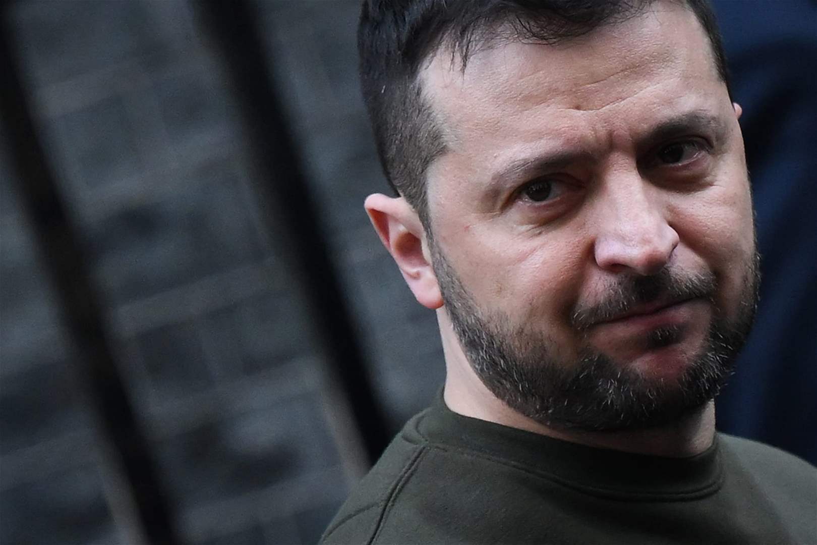 زيلينسكي للغرب: أنقذوا أوكرانيا بإرسال أنظمة دفاع جوي 