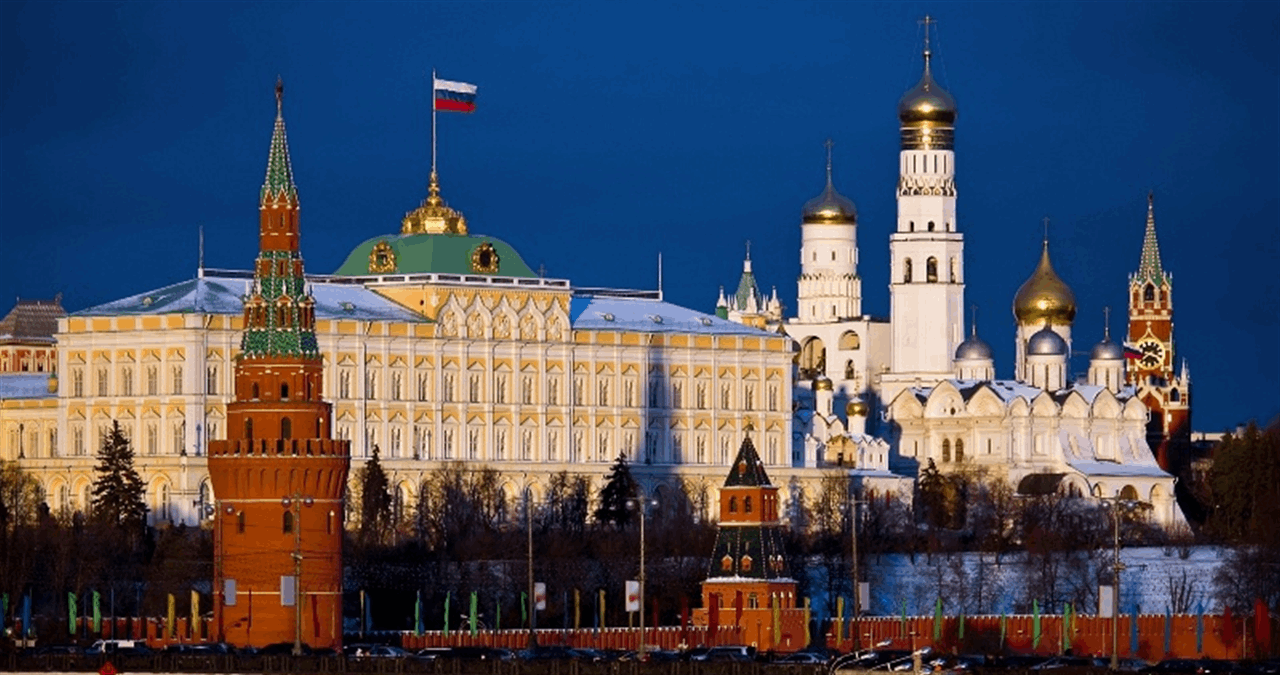 الكرملين: "بريكس" تسعى إلى إطلاق نظام حوالات مستقل بالعملات الرقمية بعيداً من الدولار