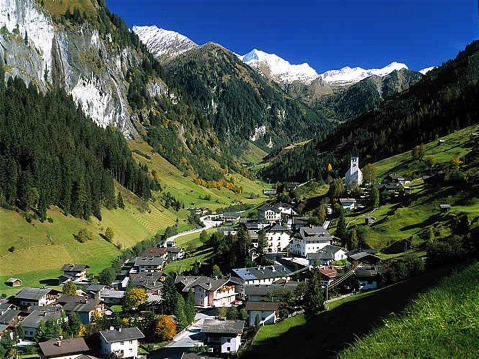 إنقاذ فتى سوري حاول الوصول إلى النمسا بطريقة غريبة 