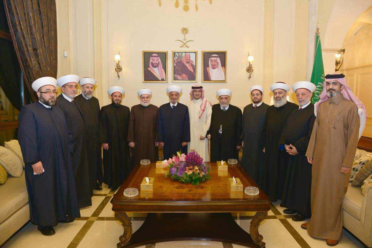 سفير المملكة العربية السعودية في لبنان يقيم مأدبة إفطار لمفتي الجمهورية ومفتي المناطق