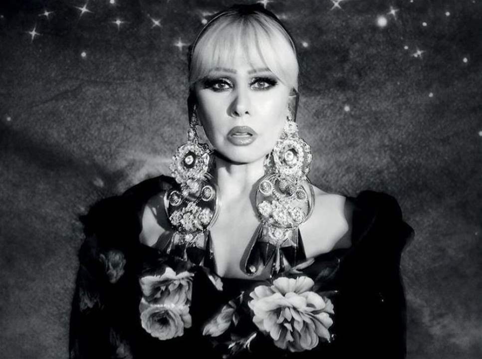 تفاصيل دفن ومراسم عزاء والدة الليدي مادونا 