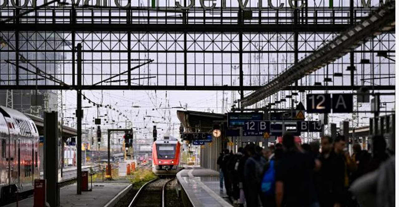 "2.6 مليار دولار"... خسائر فادحة تتكبدها الشركة المشغلة للقطارات في ألمانيا