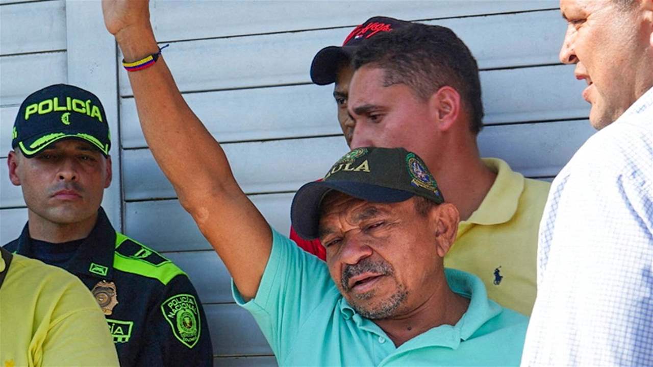 فيديو - شاهدوا والد لويس دياز يرقص على المُدرّج