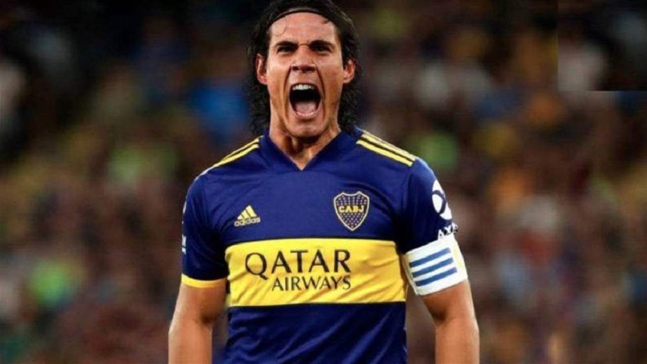 فيديو - هدف رائع من Bicycle Kick للمخضرم كافاني