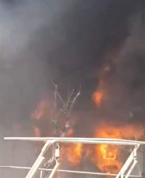 بالفيديو - لحظة سقوط صاروخ على مستوطنة أفيفيم