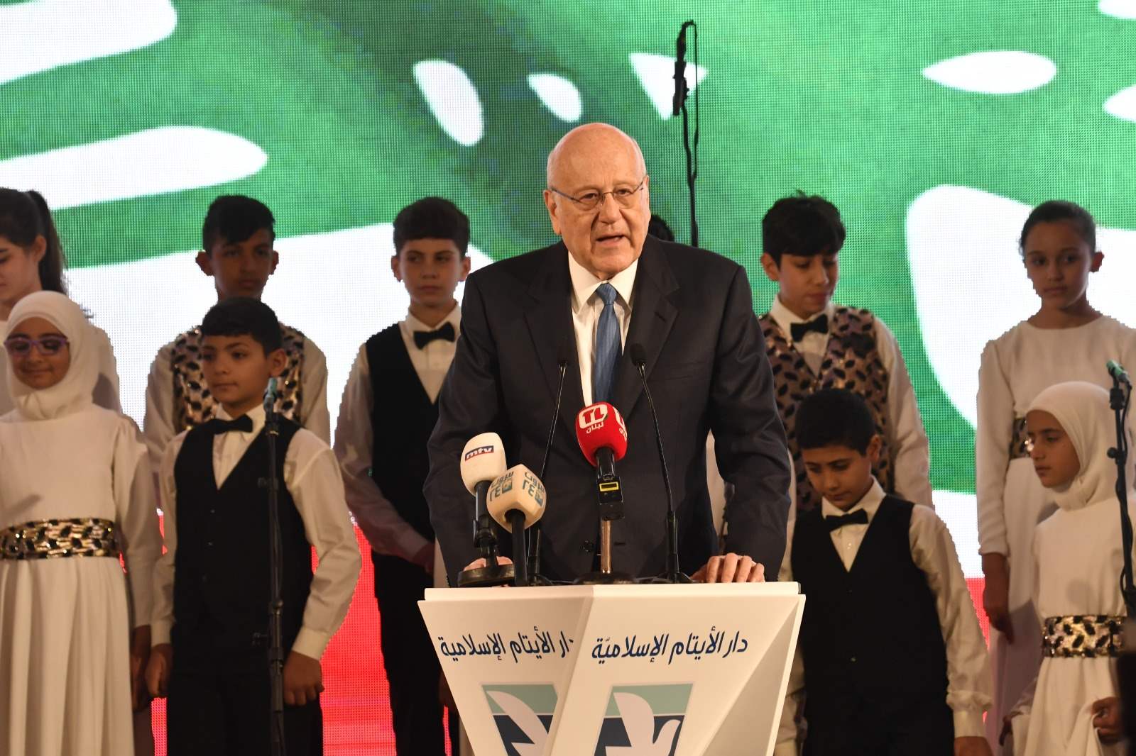 ميقاتي : من يعيب على الحكومة أنها ماضية في عملها عليه أن يبادر الى القيام بواجباته في إنتخاب رئيس جديد للجمهورية